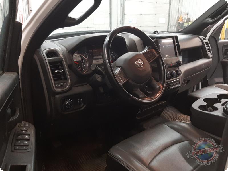 https://f005.backblazeb2.com/file/img-partshotlines-com/Inventory/MA73/Vehicle/90586_07.jpg