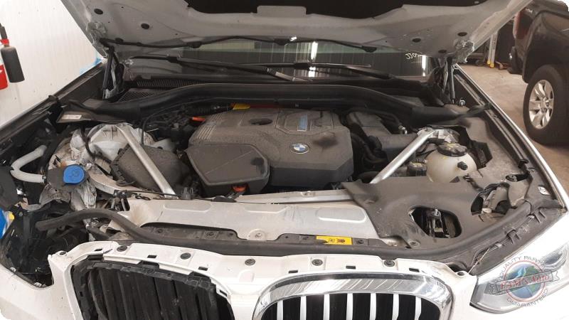 Vehicle/90609_12.jpg