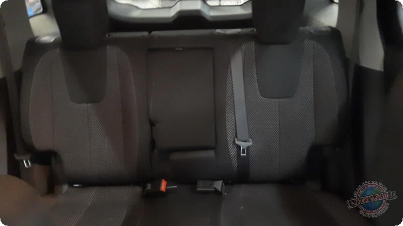 https://f005.backblazeb2.com/file/img-partshotlines-com/Inventory/MA73/Vehicle/90676_08.jpg