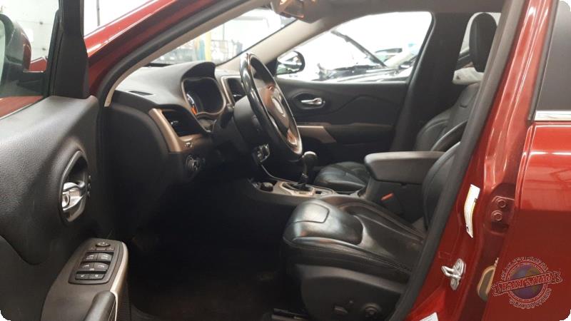 Vehicle/90728_07.jpg