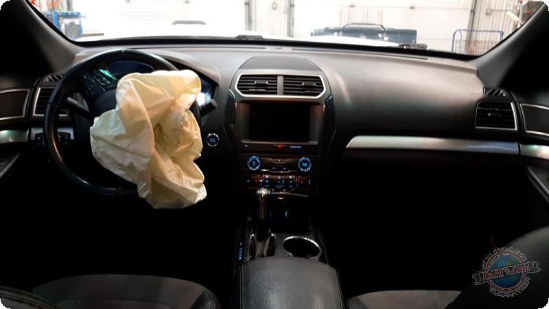 https://f005.backblazeb2.com/file/img-partshotlines-com/Inventory/MA73/Vehicle/90795_11.jpg
