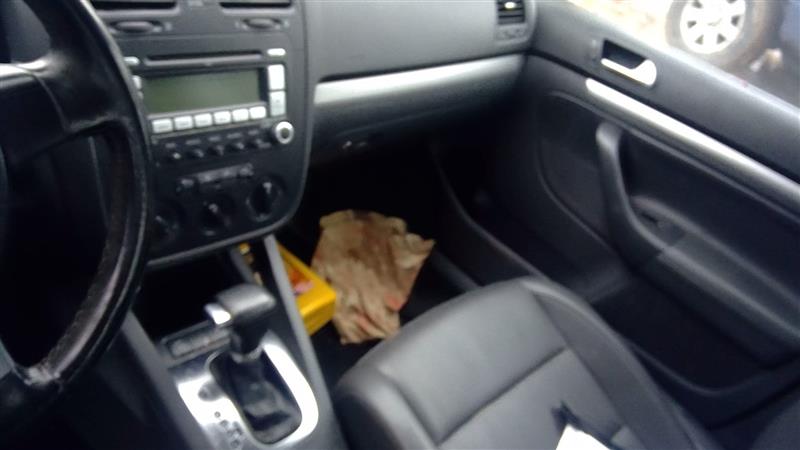 https://f005.backblazeb2.com/file/img-partshotlines-com/Inventory/MA734/Vehicle/21255_09.jpg