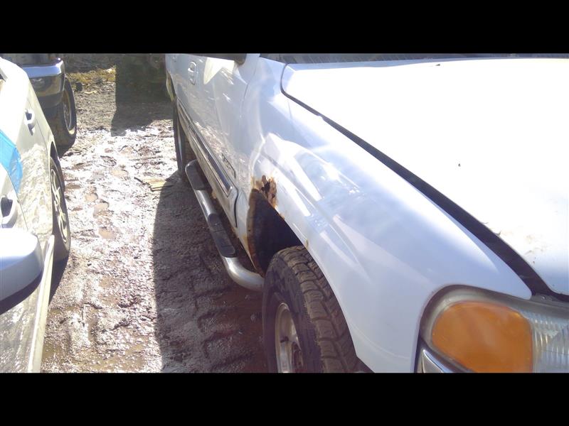 https://f005.backblazeb2.com/file/img-partshotlines-com/Inventory/MA734/Vehicle/22215_05.jpg