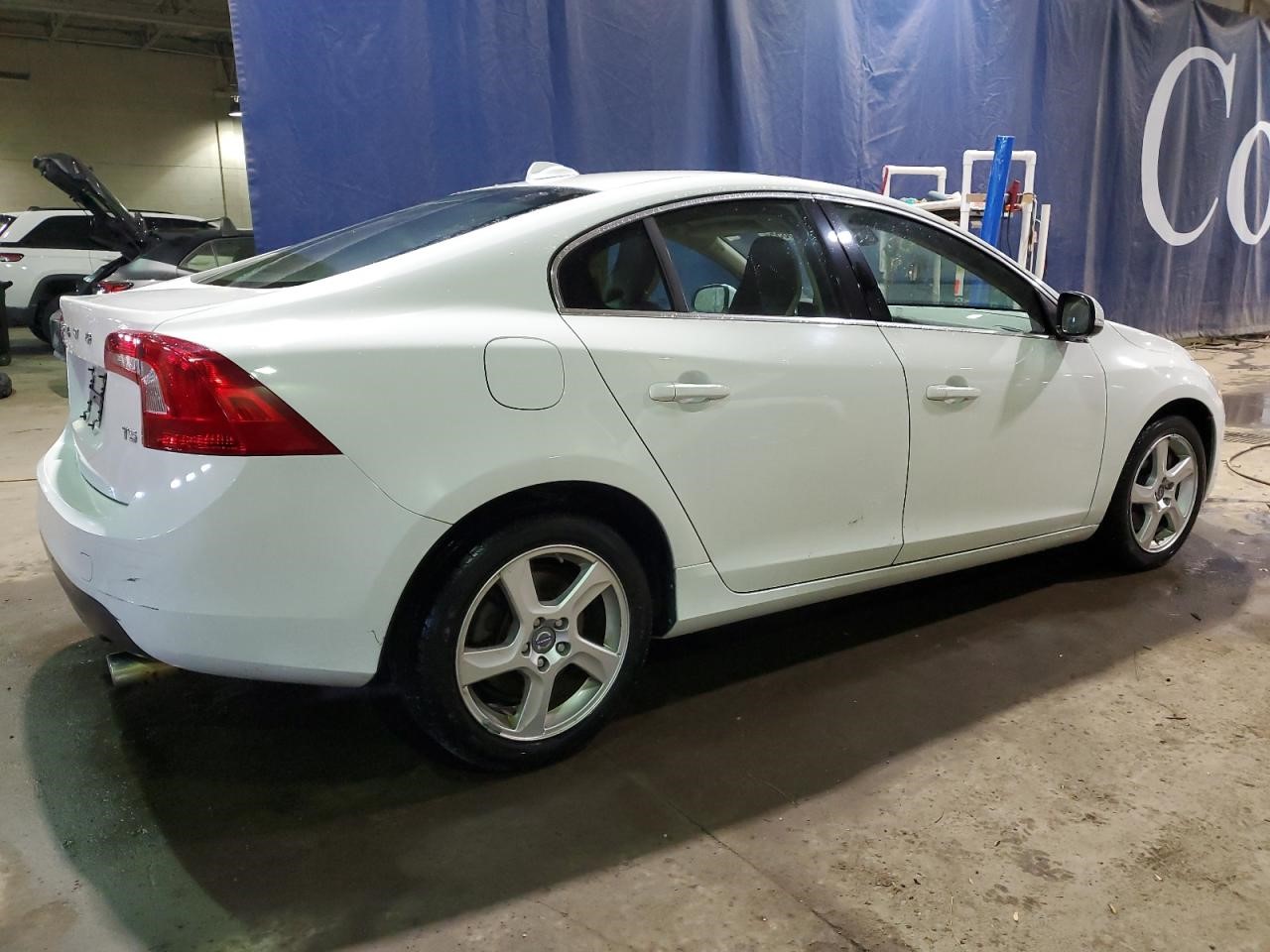 https://f005.backblazeb2.com/file/img-partshotlines-com/Inventory/MA734/Vehicle/23037_09.jpg