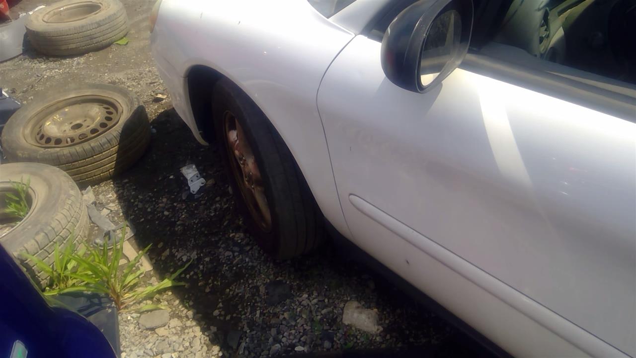 https://f005.backblazeb2.com/file/img-partshotlines-com/Inventory/MA734/Vehicle/23197_06.jpg
