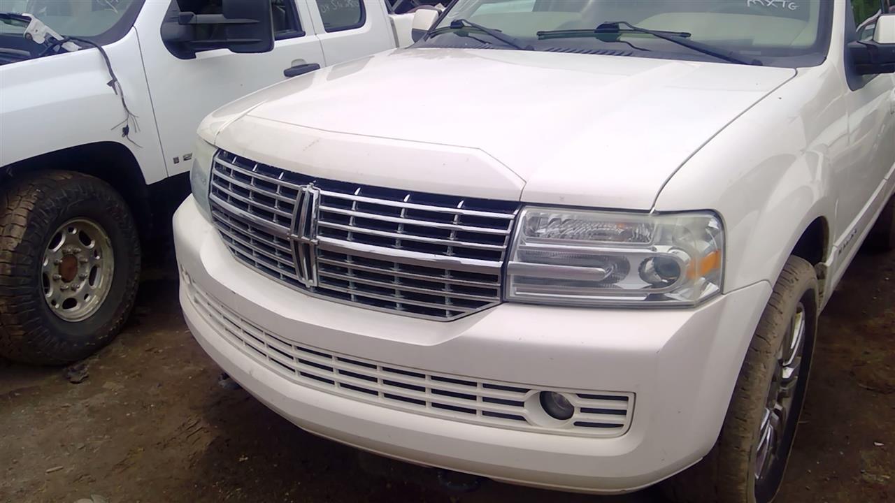 https://f005.backblazeb2.com/file/img-partshotlines-com/Inventory/MA734/Vehicle/23235_02.jpg