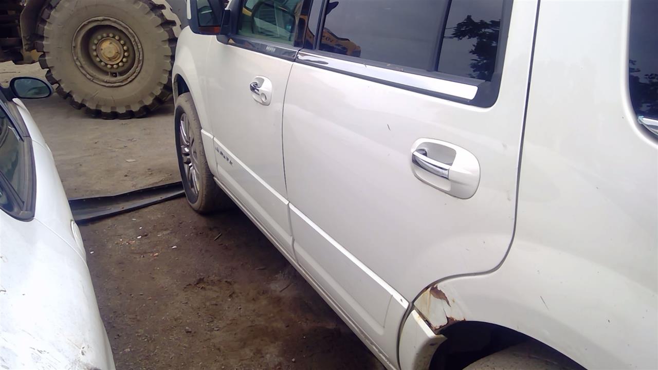 https://f005.backblazeb2.com/file/img-partshotlines-com/Inventory/MA734/Vehicle/23235_09.jpg