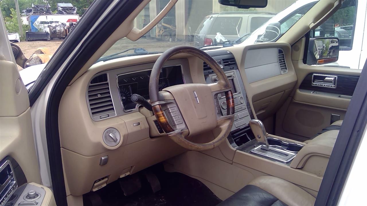 https://f005.backblazeb2.com/file/img-partshotlines-com/Inventory/MA734/Vehicle/23235_10.jpg