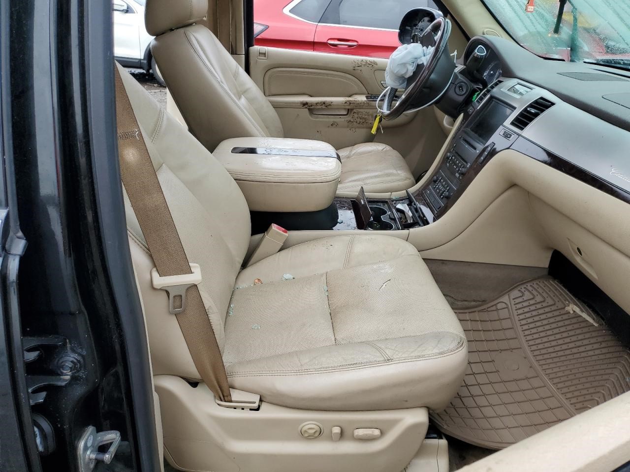https://f005.backblazeb2.com/file/img-partshotlines-com/Inventory/MA734/Vehicle/23306_07.jpg