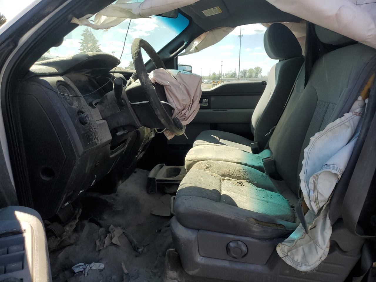 https://f005.backblazeb2.com/file/img-partshotlines-com/Inventory/MA734/Vehicle/23439_12.jpg