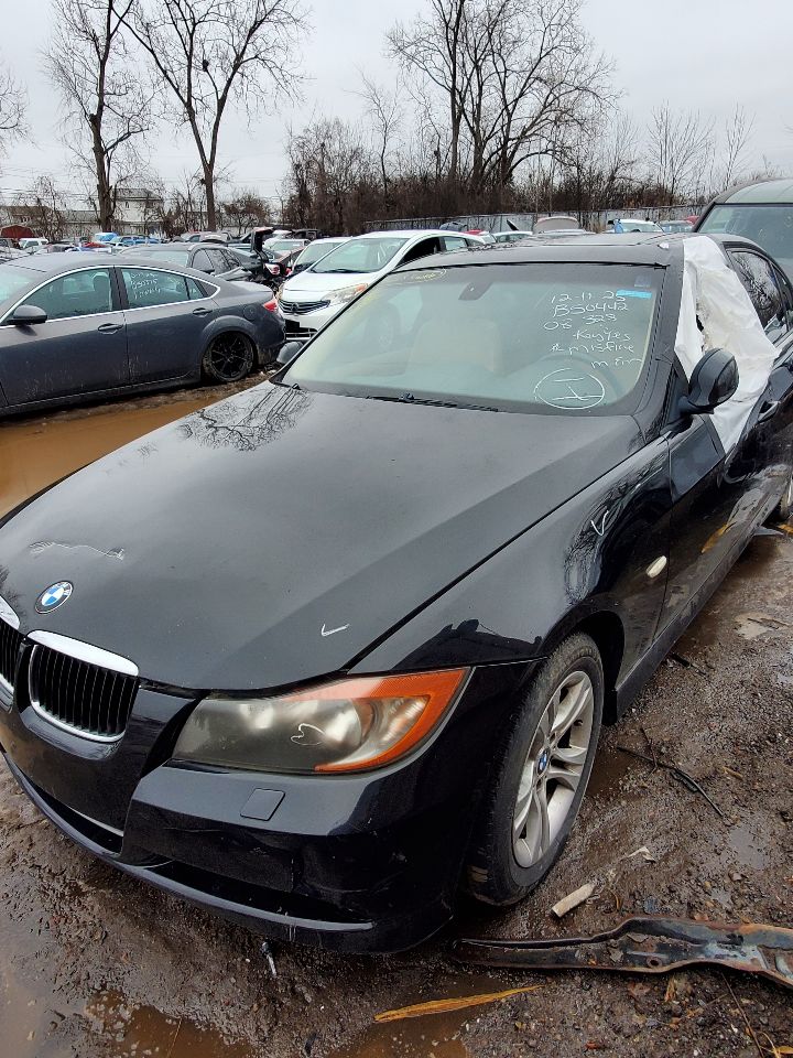 https://f005.backblazeb2.com/file/img-partshotlines-com/Inventory/MA734/Vehicle/23501_04.jpg