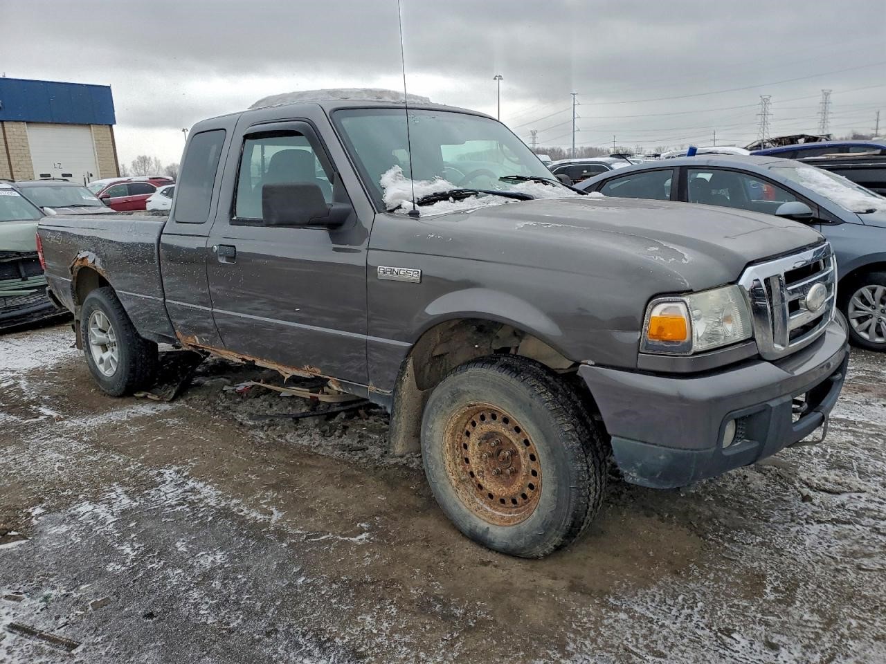 https://f005.backblazeb2.com/file/img-partshotlines-com/Inventory/MA734/Vehicle/23521_04.jpg