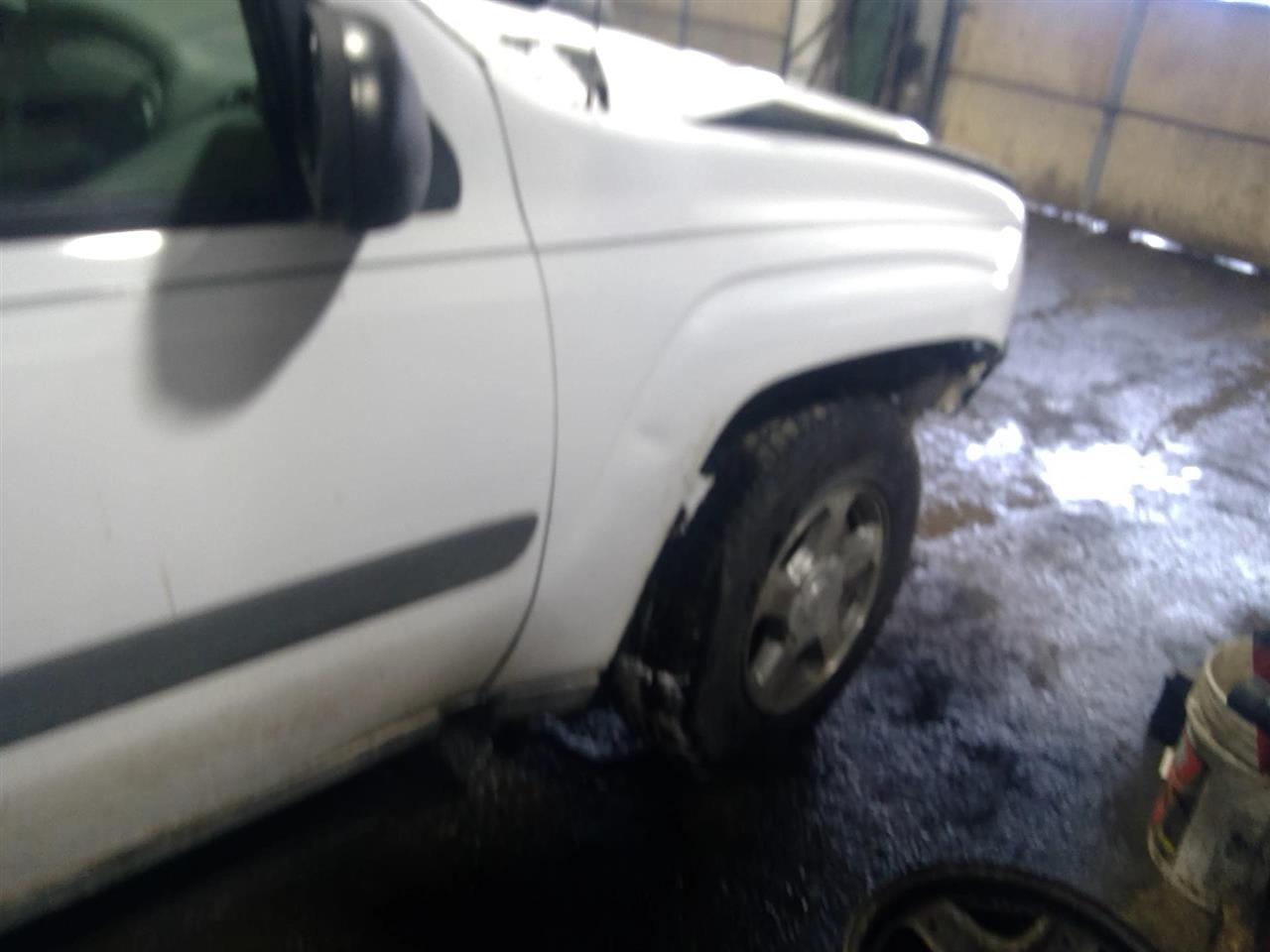 https://f005.backblazeb2.com/file/img-partshotlines-com/Inventory/MA734/Vehicle/23563_02.jpg
