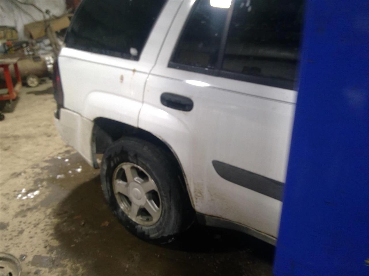 https://f005.backblazeb2.com/file/img-partshotlines-com/Inventory/MA734/Vehicle/23563_04.jpg