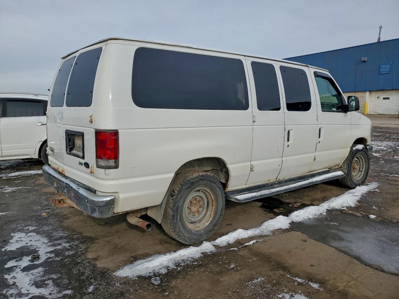 https://f005.backblazeb2.com/file/img-partshotlines-com/Inventory/MA734/Vehicle/23568_03.jpg