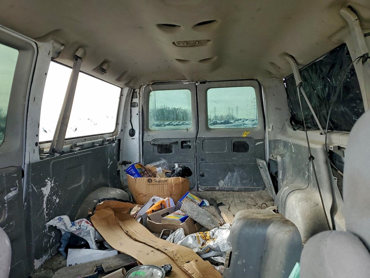 https://f005.backblazeb2.com/file/img-partshotlines-com/Inventory/MA734/Vehicle/23568_10.jpg