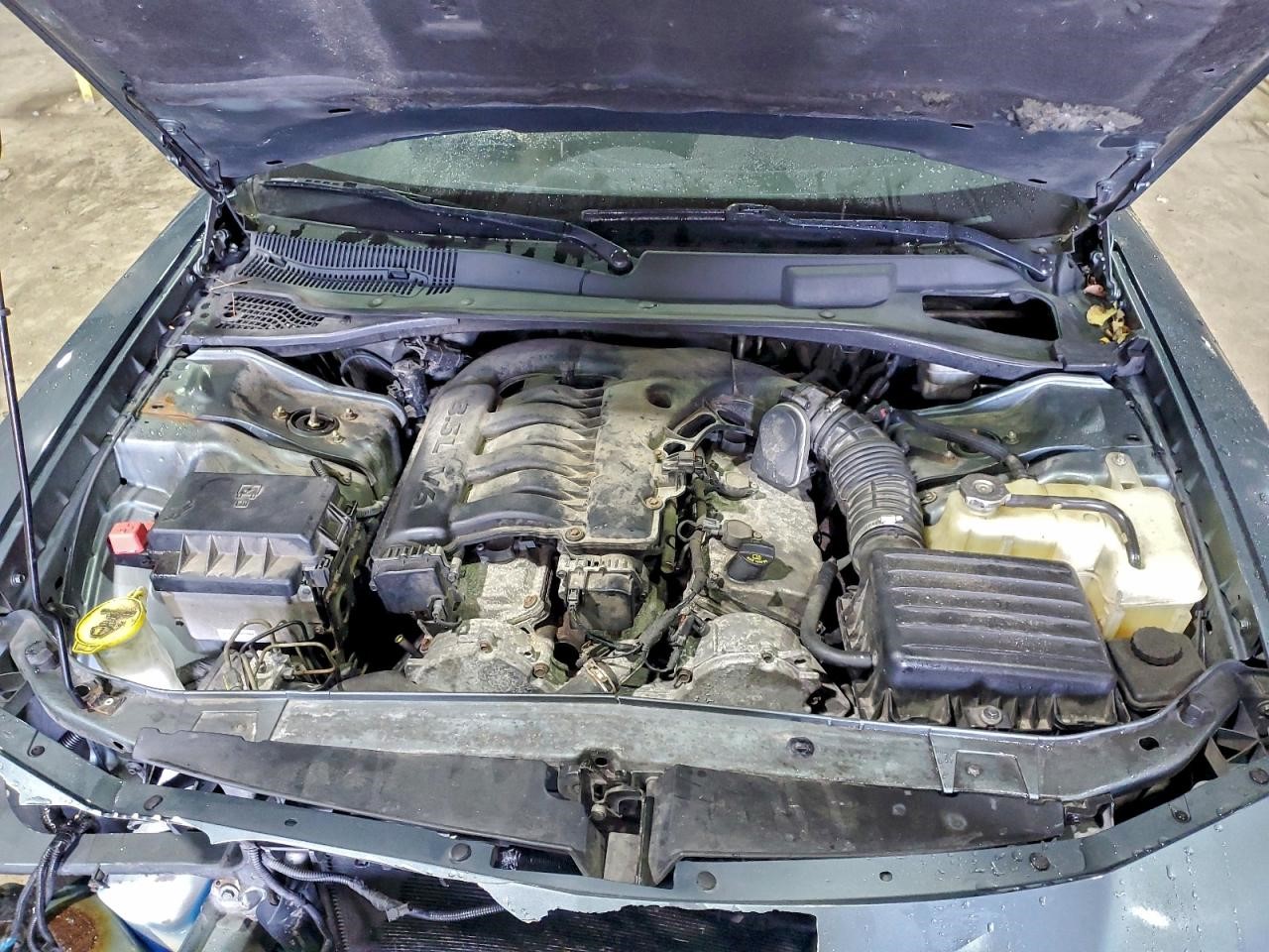 https://f005.backblazeb2.com/file/img-partshotlines-com/Inventory/MA734/Vehicle/23574_12.jpg