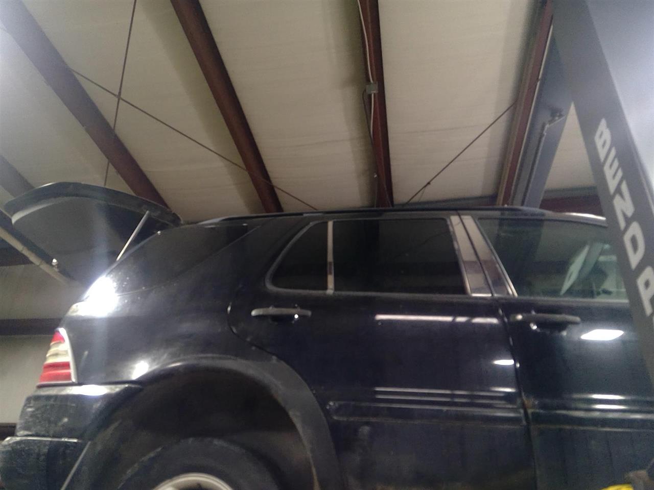 https://f005.backblazeb2.com/file/img-partshotlines-com/Inventory/MA734/Vehicle/23579_03.jpg