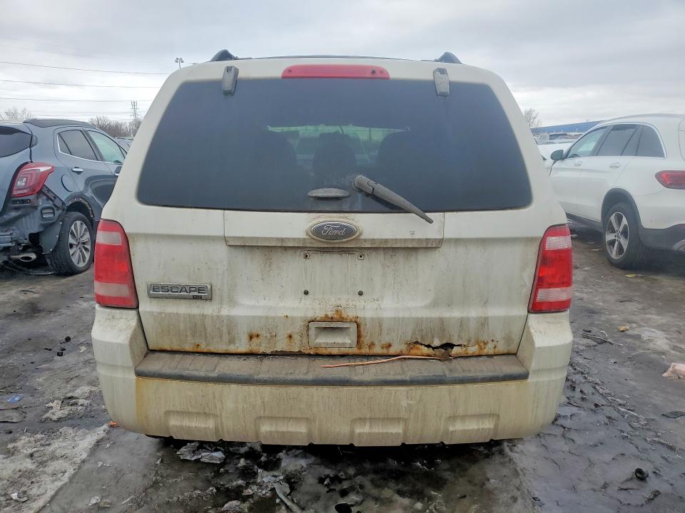 https://f005.backblazeb2.com/file/img-partshotlines-com/Inventory/MA734/Vehicle/23633_06.jpg