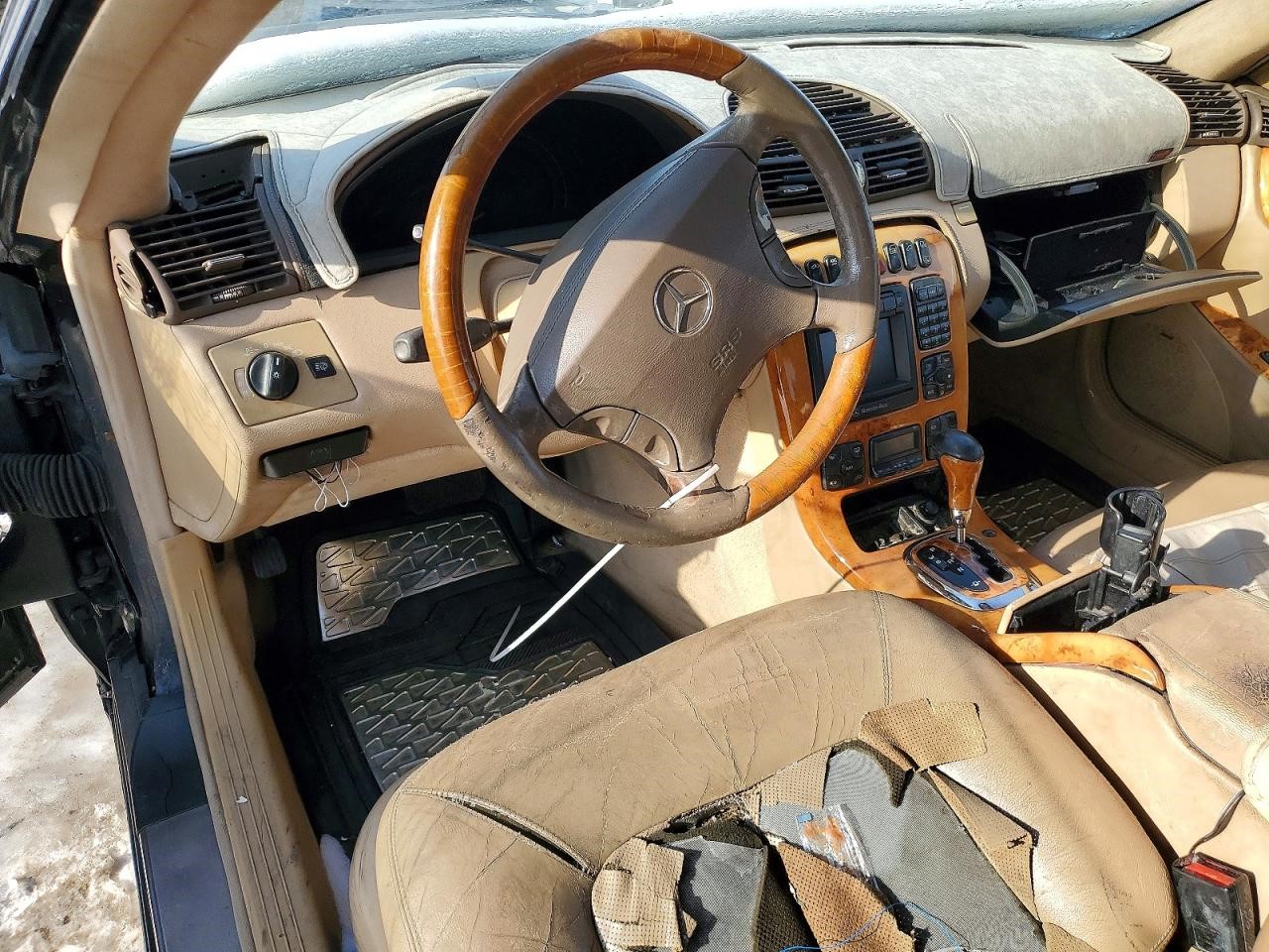 https://f005.backblazeb2.com/file/img-partshotlines-com/Inventory/MA734/Vehicle/23637_08.jpg
