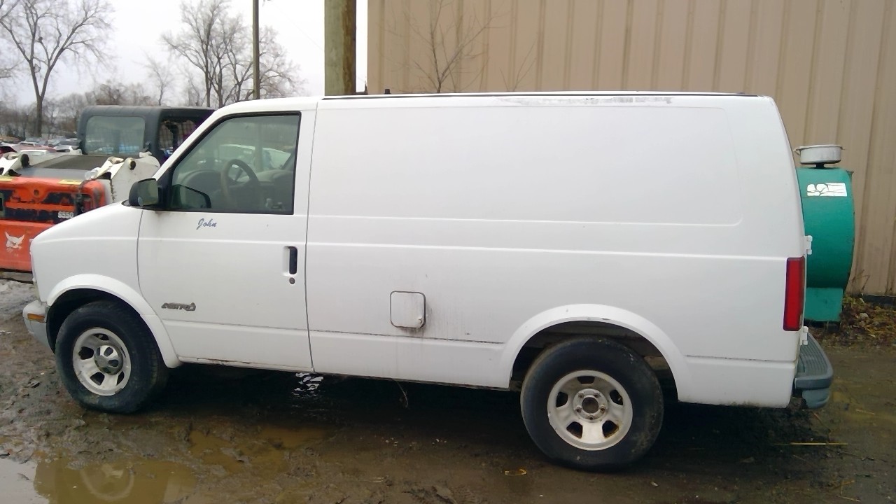 https://f005.backblazeb2.com/file/img-partshotlines-com/Inventory/MA734/Vehicle/23682_06.jpg