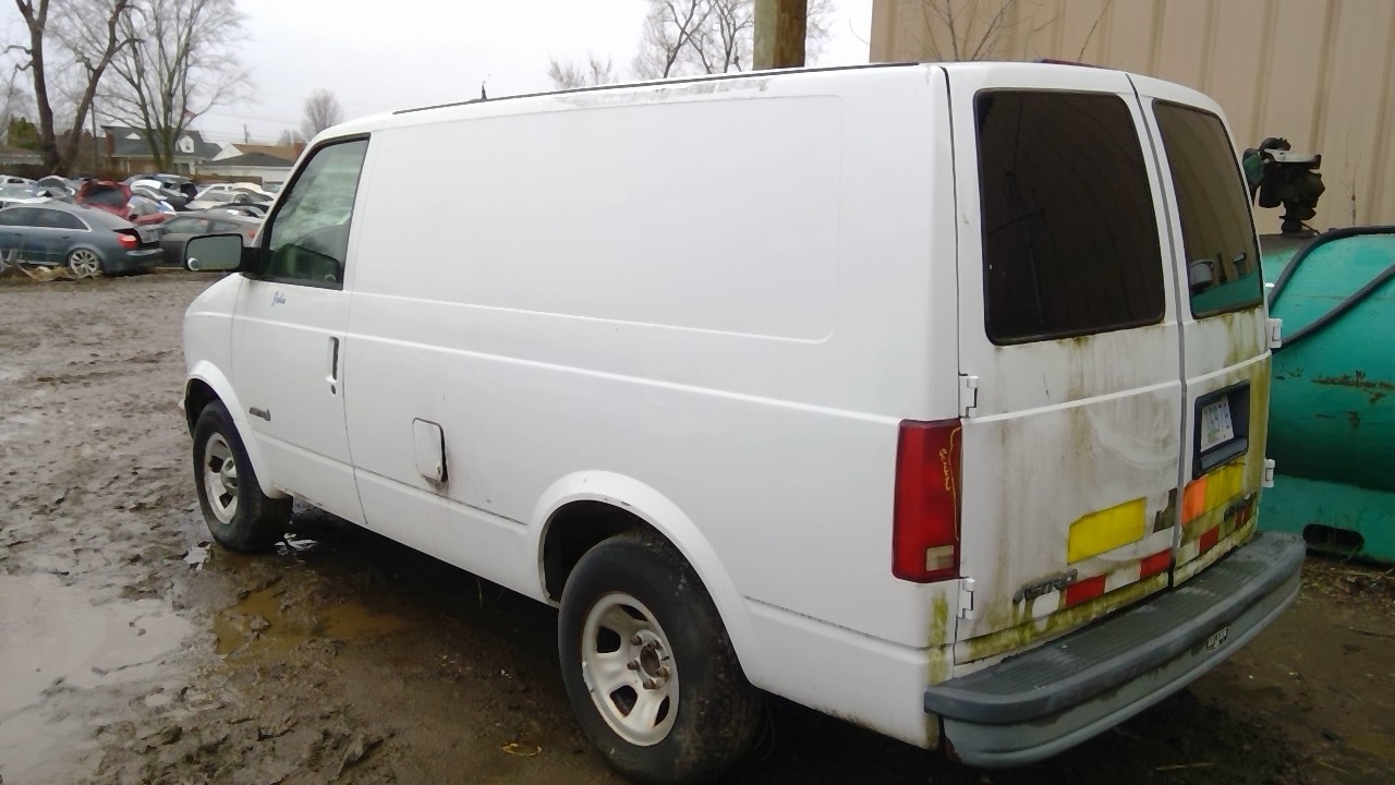 https://f005.backblazeb2.com/file/img-partshotlines-com/Inventory/MA734/Vehicle/23682_07.jpg