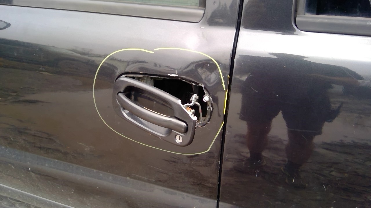 https://f005.backblazeb2.com/file/img-partshotlines-com/Inventory/MA734/Vehicle/23703_03.jpg