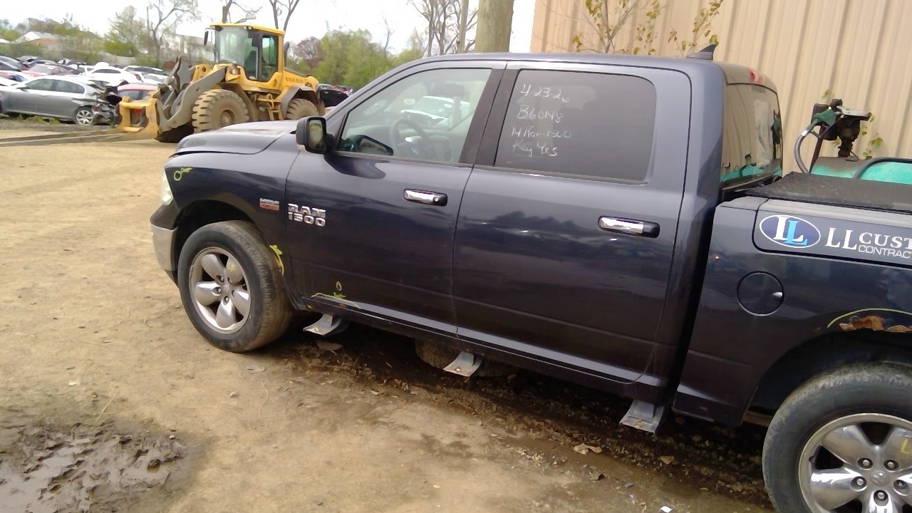 https://f005.backblazeb2.com/file/img-partshotlines-com/Inventory/MA734/Vehicle/23722_03.jpg