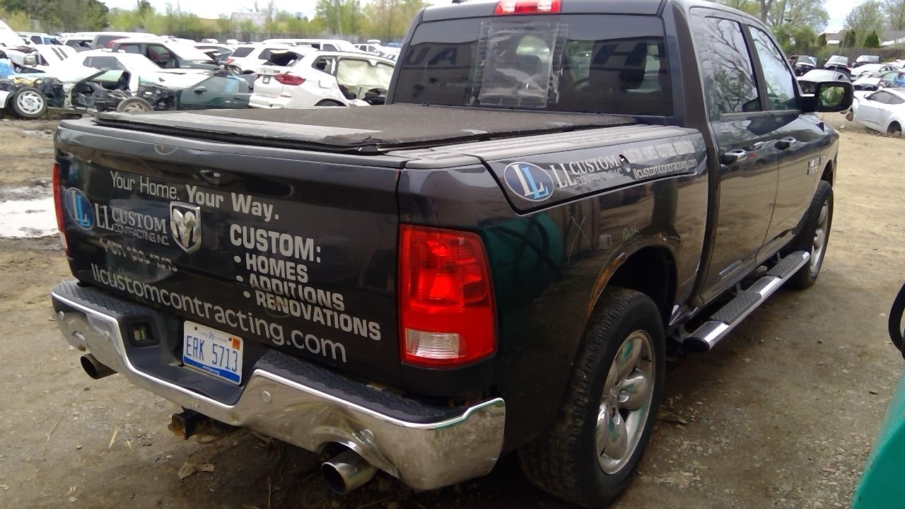 https://f005.backblazeb2.com/file/img-partshotlines-com/Inventory/MA734/Vehicle/23722_07.jpg