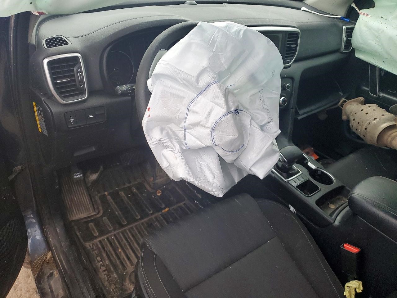 https://f005.backblazeb2.com/file/img-partshotlines-com/Inventory/MA734/Vehicle/23729_08.jpg
