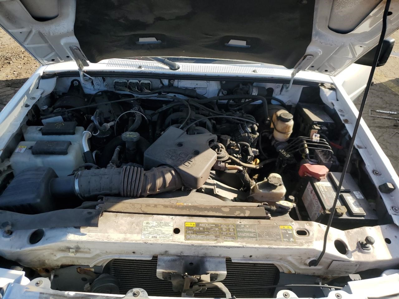 https://f005.backblazeb2.com/file/img-partshotlines-com/Inventory/MA734/Vehicle/23735_10.jpg