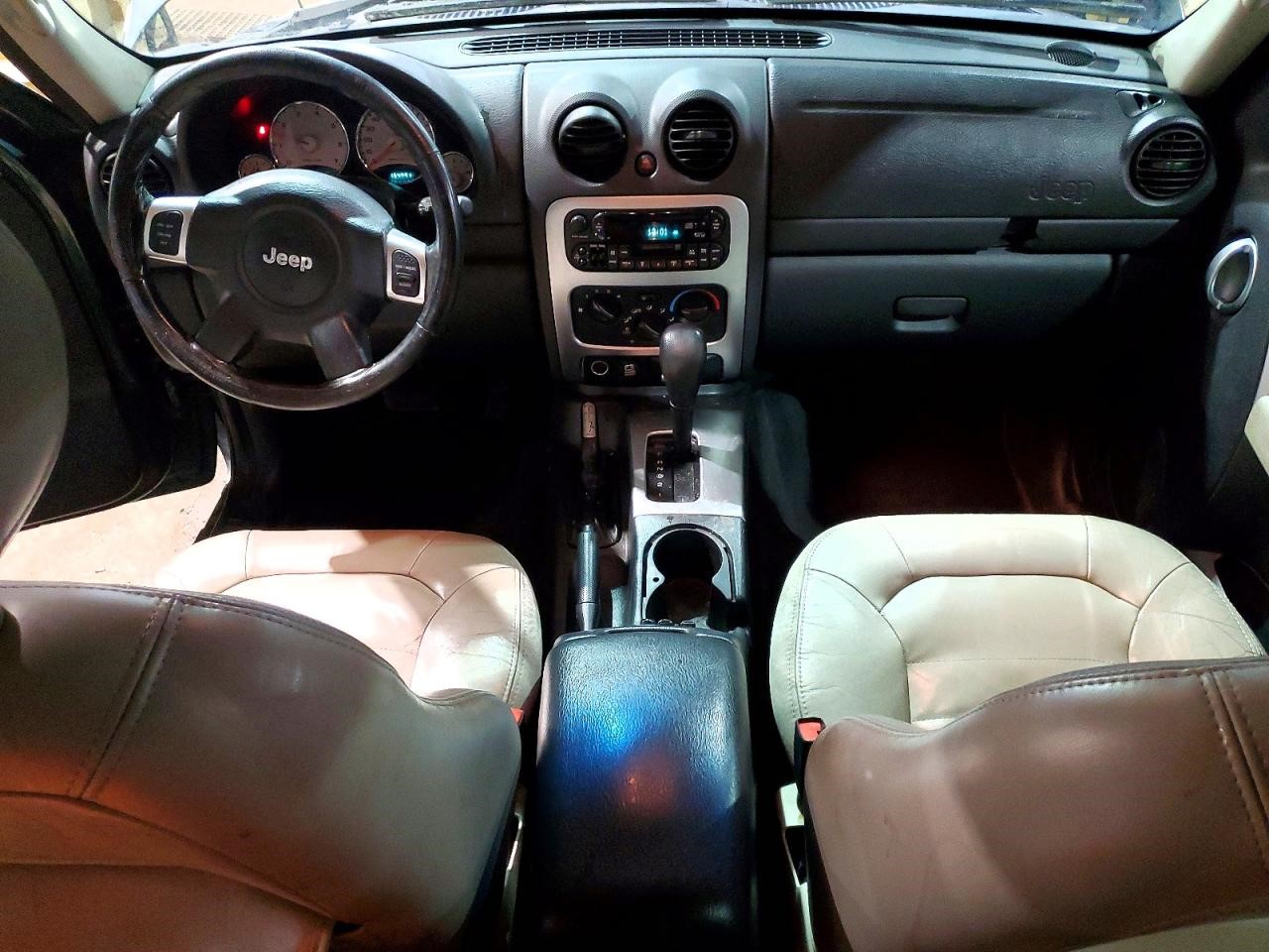 https://f005.backblazeb2.com/file/img-partshotlines-com/Inventory/MA734/Vehicle/23740_08.jpg