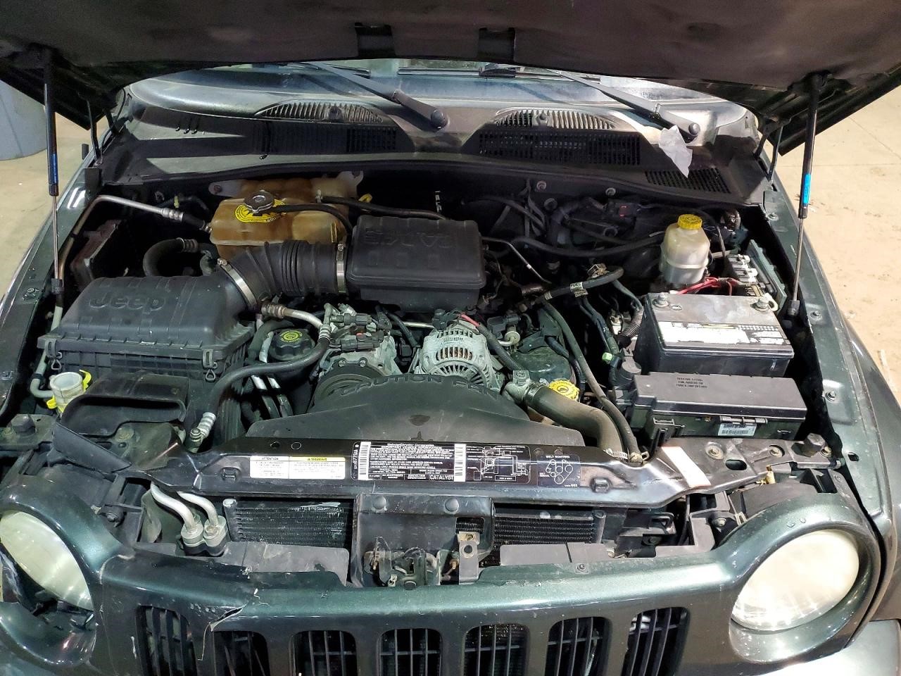https://f005.backblazeb2.com/file/img-partshotlines-com/Inventory/MA734/Vehicle/23740_11.jpg