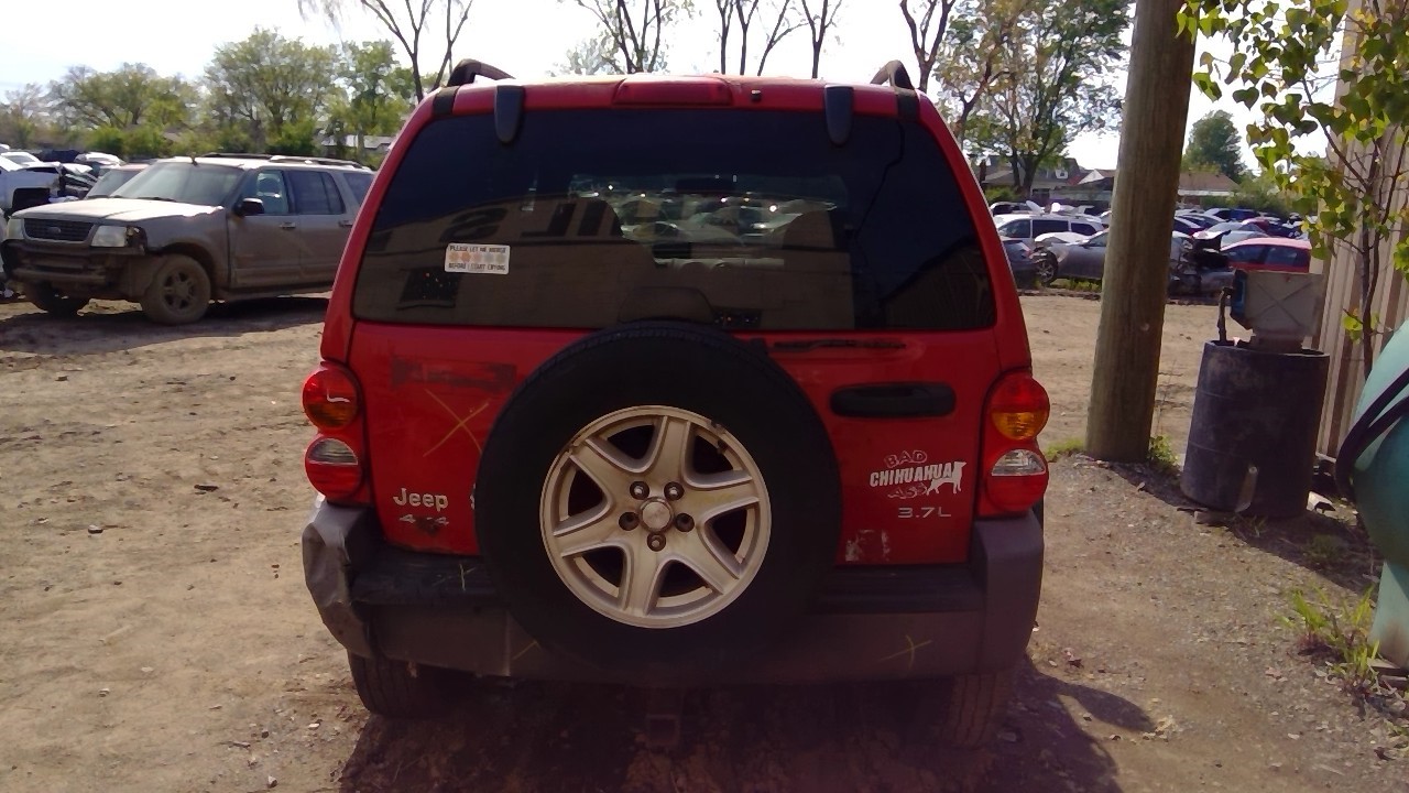 https://f005.backblazeb2.com/file/img-partshotlines-com/Inventory/MA734/Vehicle/23744_04.jpg