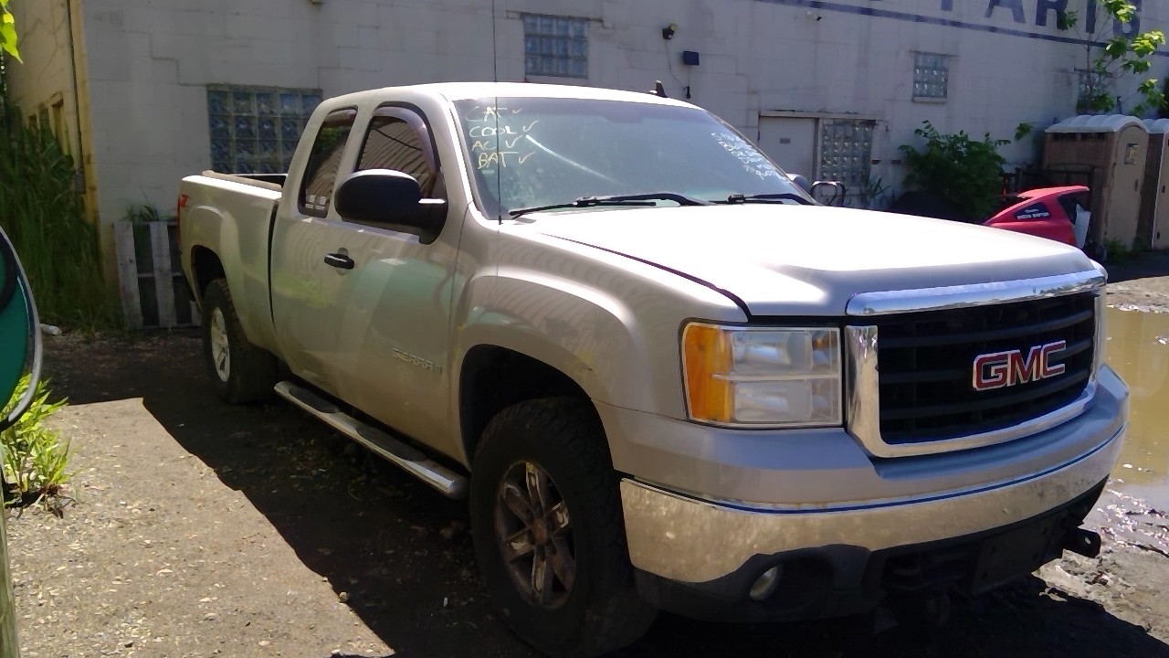 https://f005.backblazeb2.com/file/img-partshotlines-com/Inventory/MA734/Vehicle/23760_06.jpg