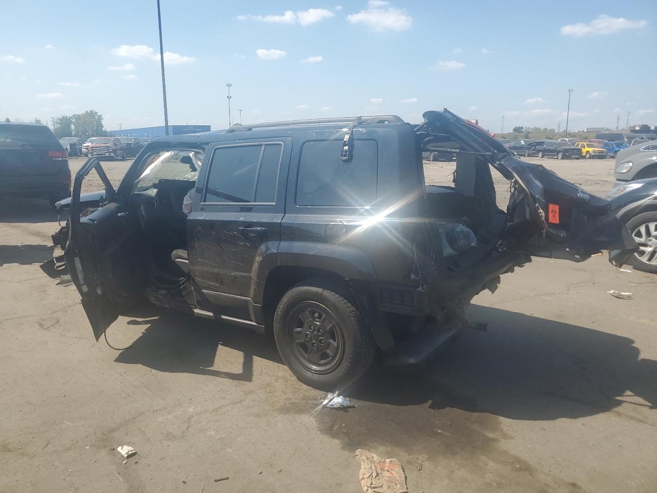 https://f005.backblazeb2.com/file/img-partshotlines-com/Inventory/MA734/Vehicle/23765_02.jpg