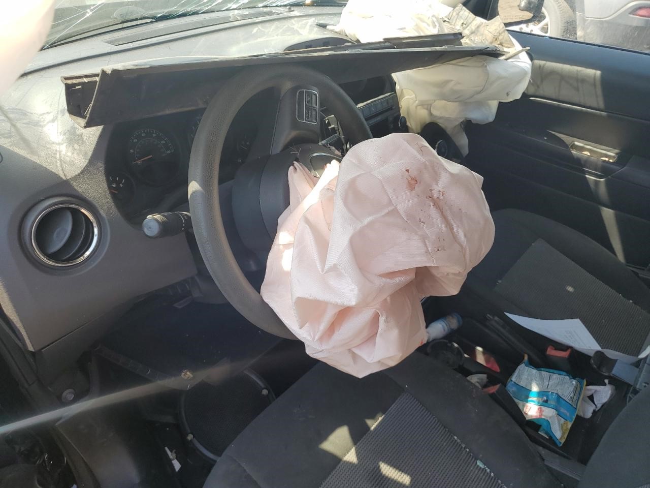 https://f005.backblazeb2.com/file/img-partshotlines-com/Inventory/MA734/Vehicle/23765_08.jpg