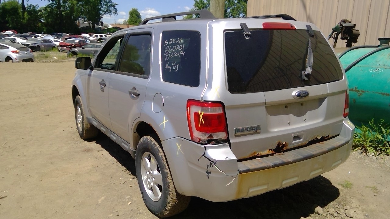 https://f005.backblazeb2.com/file/img-partshotlines-com/Inventory/MA734/Vehicle/23779_03.jpg