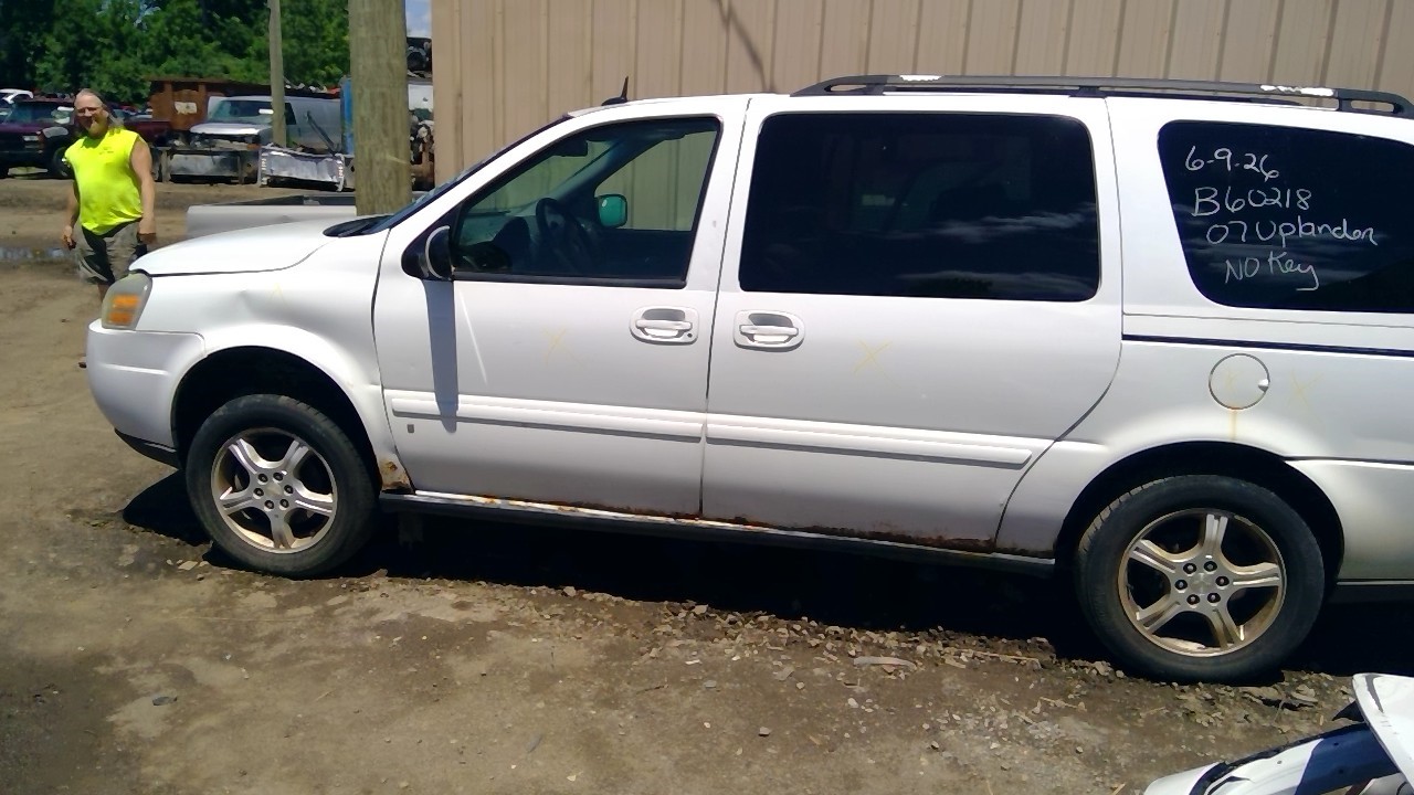 https://f005.backblazeb2.com/file/img-partshotlines-com/Inventory/MA734/Vehicle/23803_03.jpg