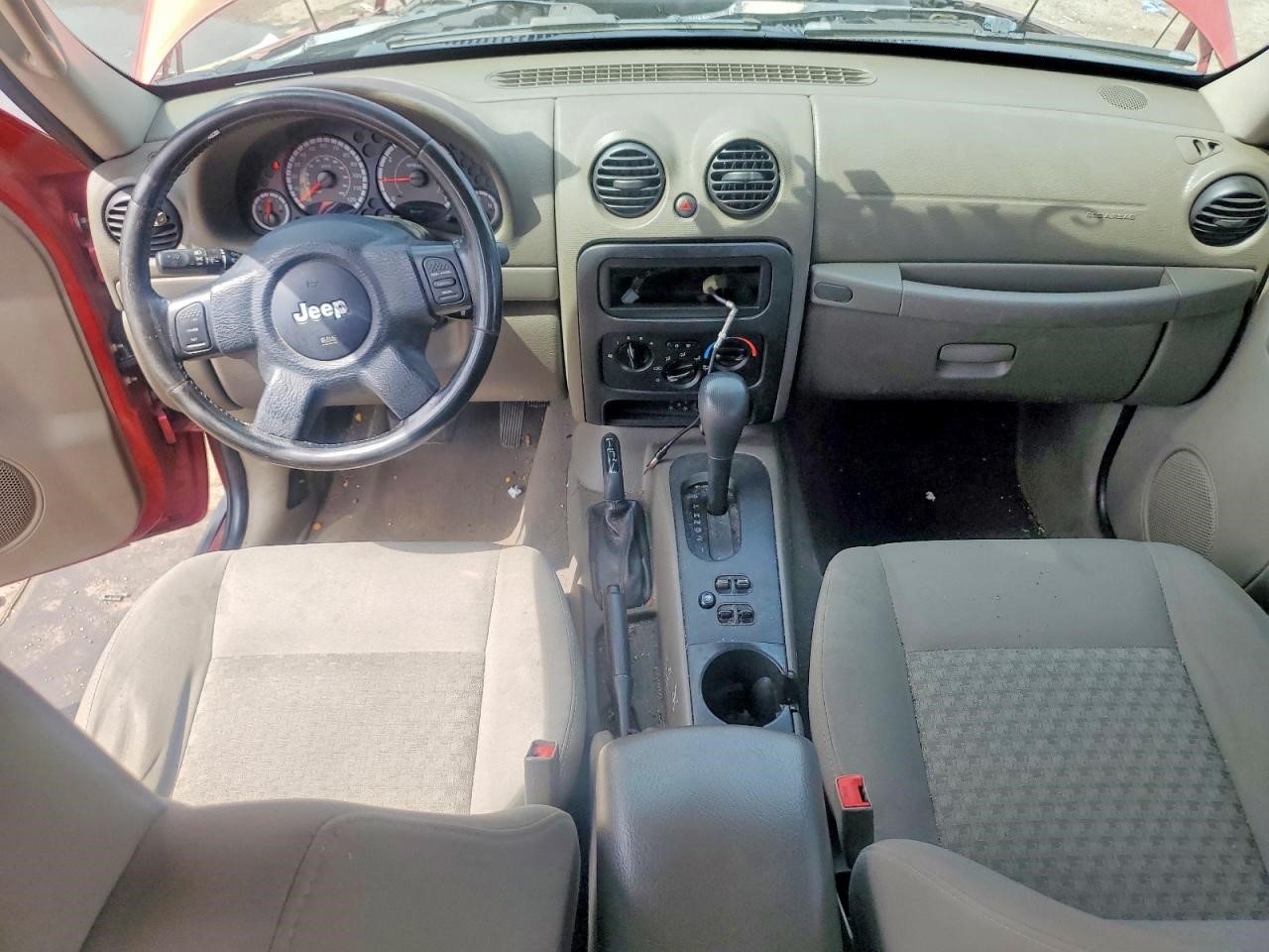 https://f005.backblazeb2.com/file/img-partshotlines-com/Inventory/MA734/Vehicle/23815_08.jpg