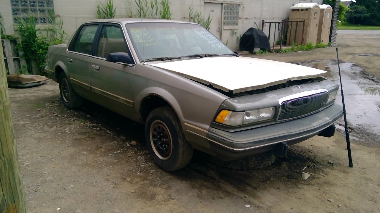 https://f005.backblazeb2.com/file/img-partshotlines-com/Inventory/MA734/Vehicle/23825_05.jpg