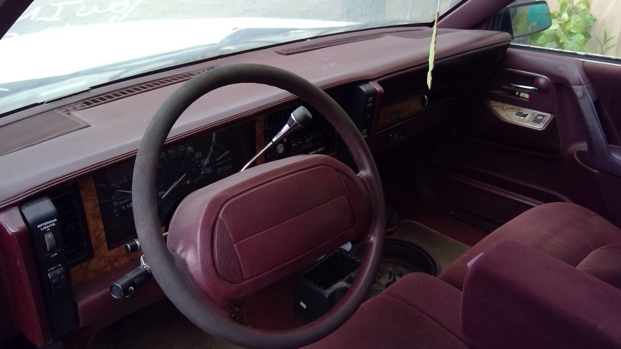 https://f005.backblazeb2.com/file/img-partshotlines-com/Inventory/MA734/Vehicle/23825_09.jpg