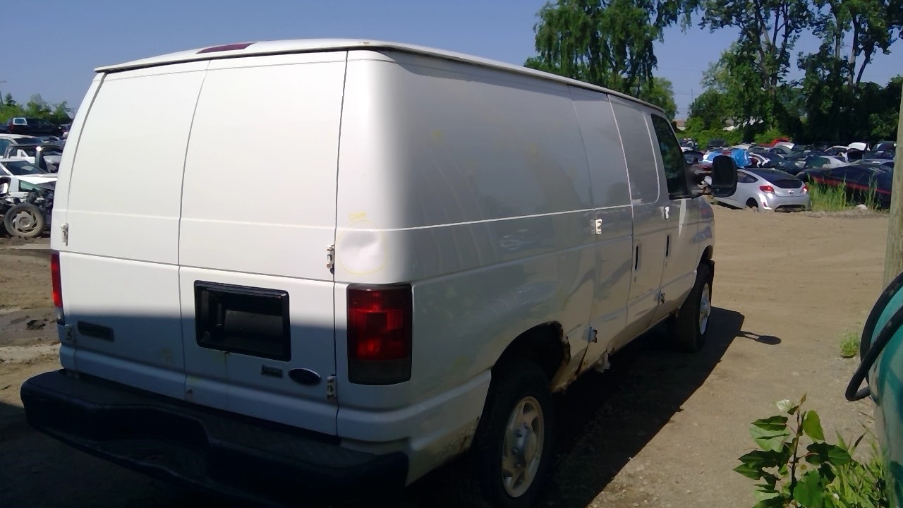 https://f005.backblazeb2.com/file/img-partshotlines-com/Inventory/MA734/Vehicle/23826_06.jpg