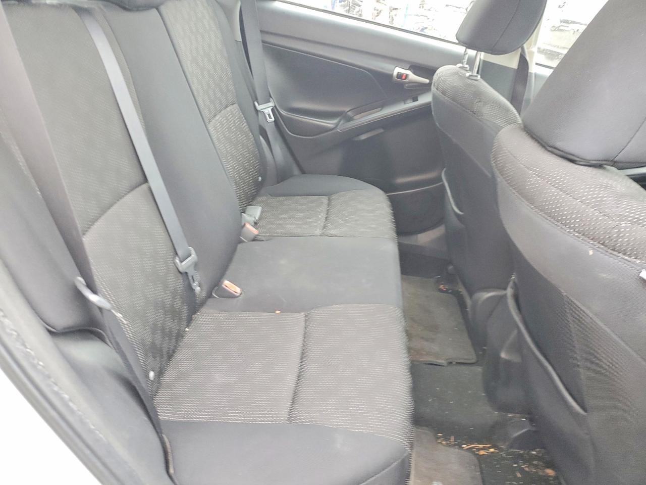 https://f005.backblazeb2.com/file/img-partshotlines-com/Inventory/MA734/Vehicle/23833_09.jpg