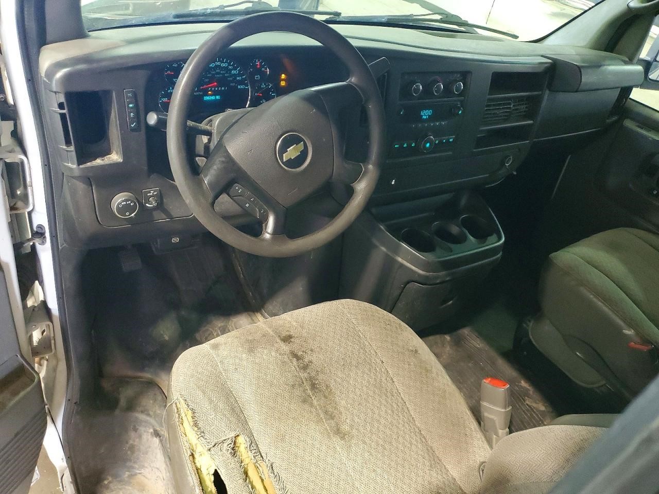 https://f005.backblazeb2.com/file/img-partshotlines-com/Inventory/MA734/Vehicle/23852_08.jpg