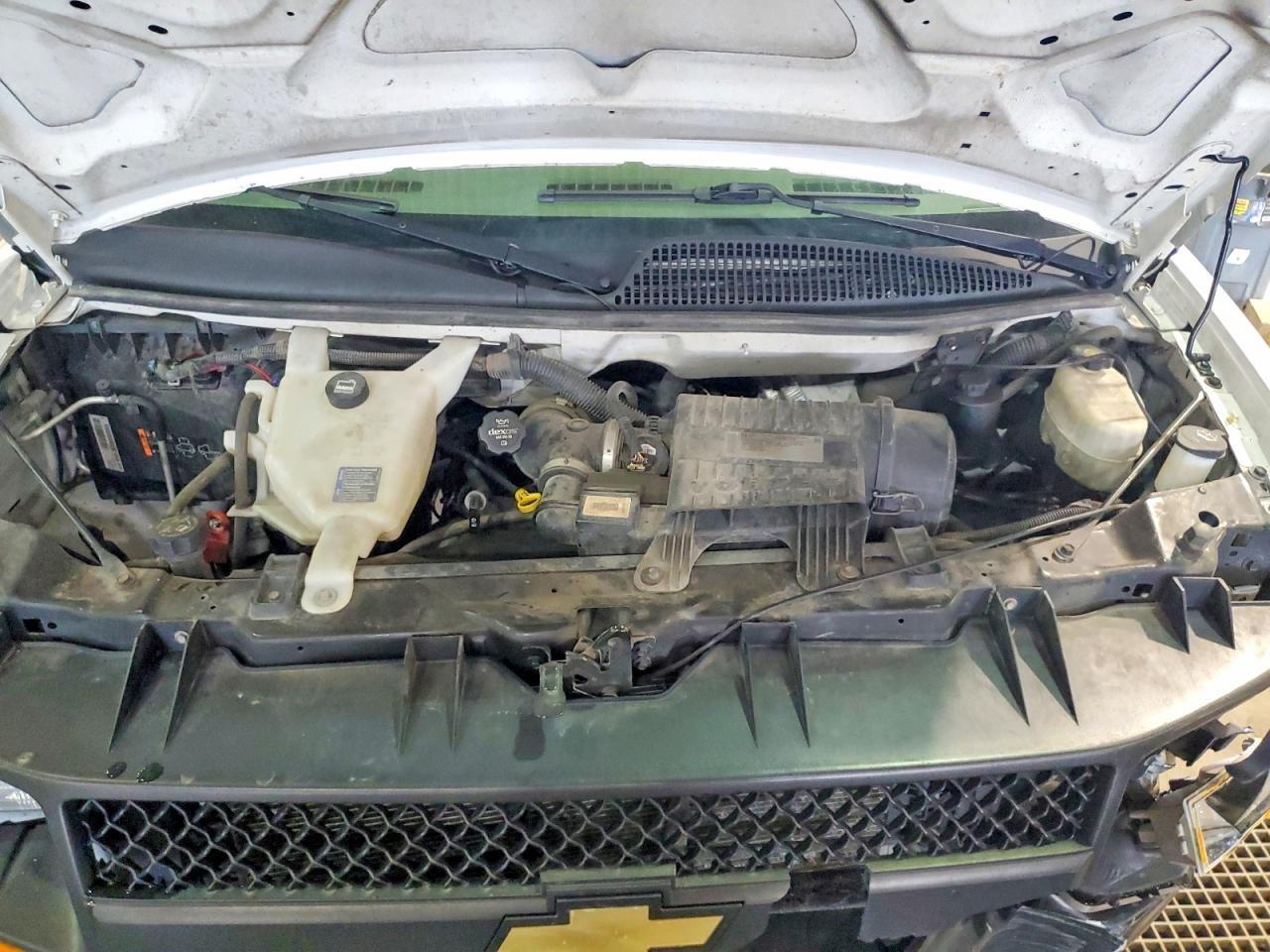 https://f005.backblazeb2.com/file/img-partshotlines-com/Inventory/MA734/Vehicle/23852_11.jpg