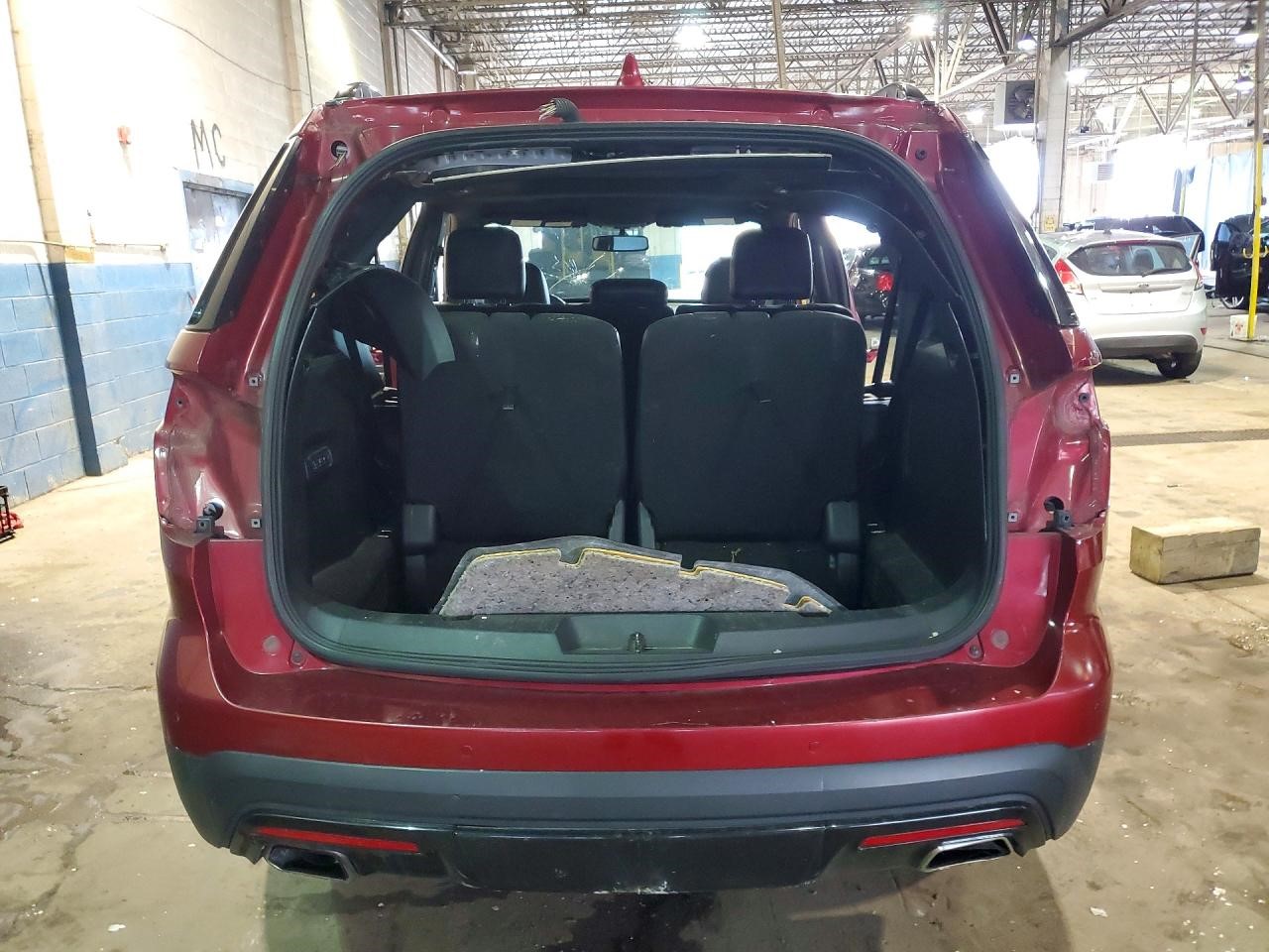 https://f005.backblazeb2.com/file/img-partshotlines-com/Inventory/MA734/Vehicle/23892_06.jpg