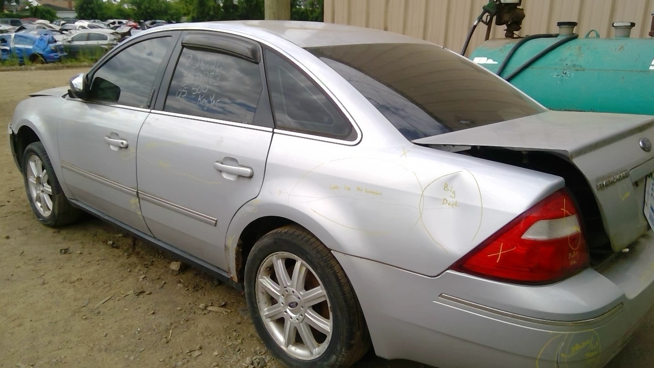 https://f005.backblazeb2.com/file/img-partshotlines-com/Inventory/MA734/Vehicle/23894_04.jpg