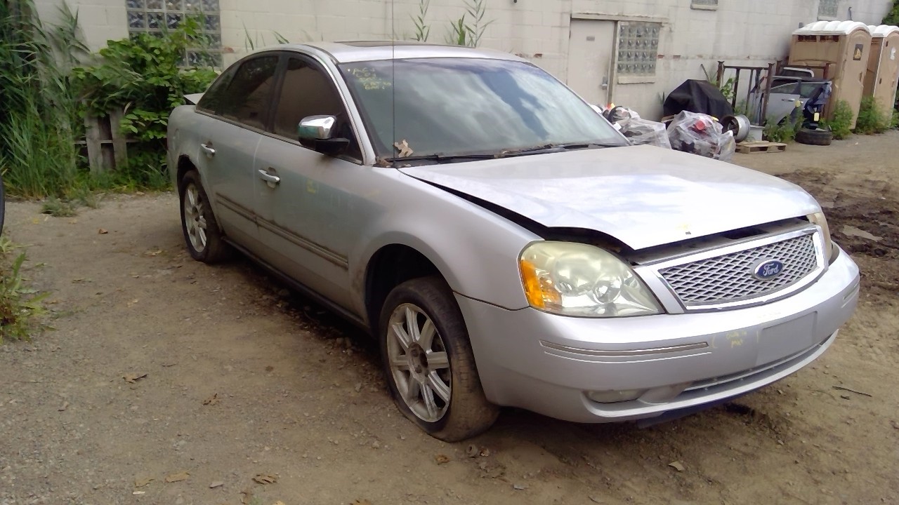 https://f005.backblazeb2.com/file/img-partshotlines-com/Inventory/MA734/Vehicle/23894_07.jpg