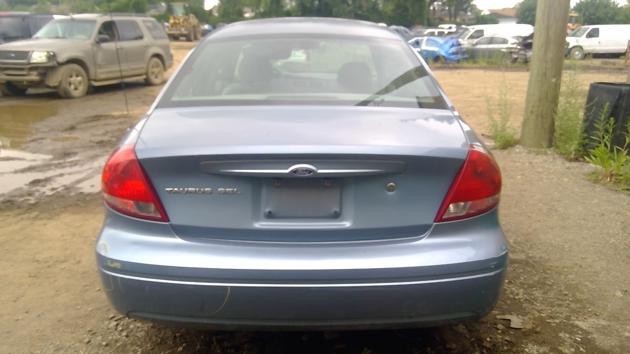 https://f005.backblazeb2.com/file/img-partshotlines-com/Inventory/MA734/Vehicle/23910_03.jpg